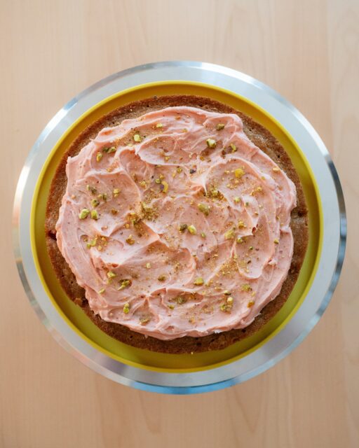 A strawberry almond cake brushed with a strawberry simple syrup and topped with yes, even more strawberry in the buttercream (+ some pistachios)! 🍓 Swipe for videos from the process too!

Finally pulled my last two brain cells together long enough to share this one, lol. But I will say, I was really happy with how this one turned out—the strawberry syrup really soaked in and this thing was moist with a capital M (sorry for using the m word but it’s TRUE).

While there might be a lot of strawberry, it wasn’t overpowering. The almond flour helped to cut through the sweetness and the pistachios added a little salty moment. 

Adapted this one from an older recipe of mine and it’s nice to know it still holds up! Anyone else baking some good stuff lately?

#cakebaking #bakingfromscratch #strawberrycake #recipeinspo