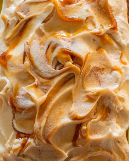Banana bread with miso caramel buttercream. 🤌🏻 10/10 combo and genuinely one of the best things I’ve ever had, wowowow.

I’d been eyeing this miso caramel for a while now and when we had a bunch of bananas on their way out the door I knew I had to try it with some banana bread.

Adapted a banana bread recipe from @acozykitchen (who never misses!) and the miso caramel was from @peasthankyou—which I then mixed into some buttercream and swirled a little more on top.

Save you a slice? 👀

#bananabread #miso #caramel #recipetesting #baking